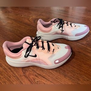 BRAND NEW NIKE REACT ESCAPE RUN SIZE 9.5